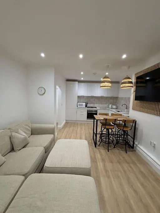 Pier House - Luxury Seafront, Newly Renovated! Apartment Brighton United Kingdom