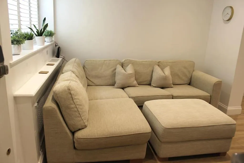 Pier House - Luxury Seafront, Newly Renovated! Apartment Brighton