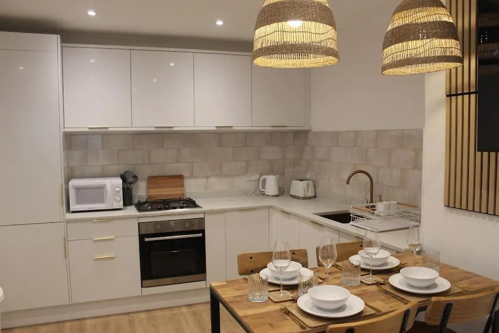Pier House - Luxury Seafront, Newly Renovated! Apartment Brighton 0*,  United Kingdom